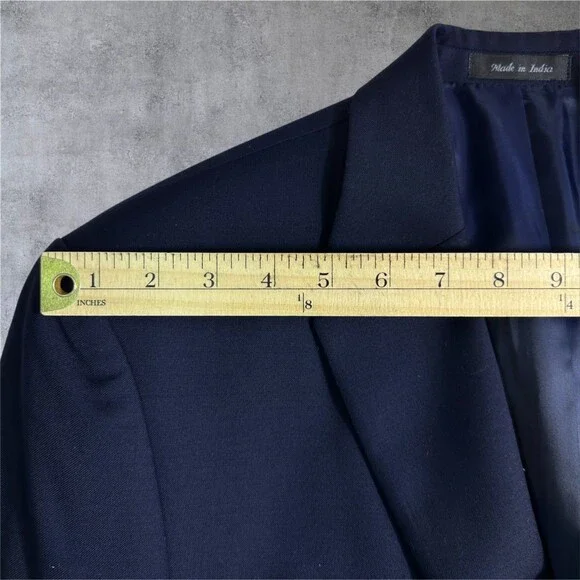 CHAPS Men’s Navy Blazer 42R 100% Wool Sport Coat Two Button Jacket Classic fit